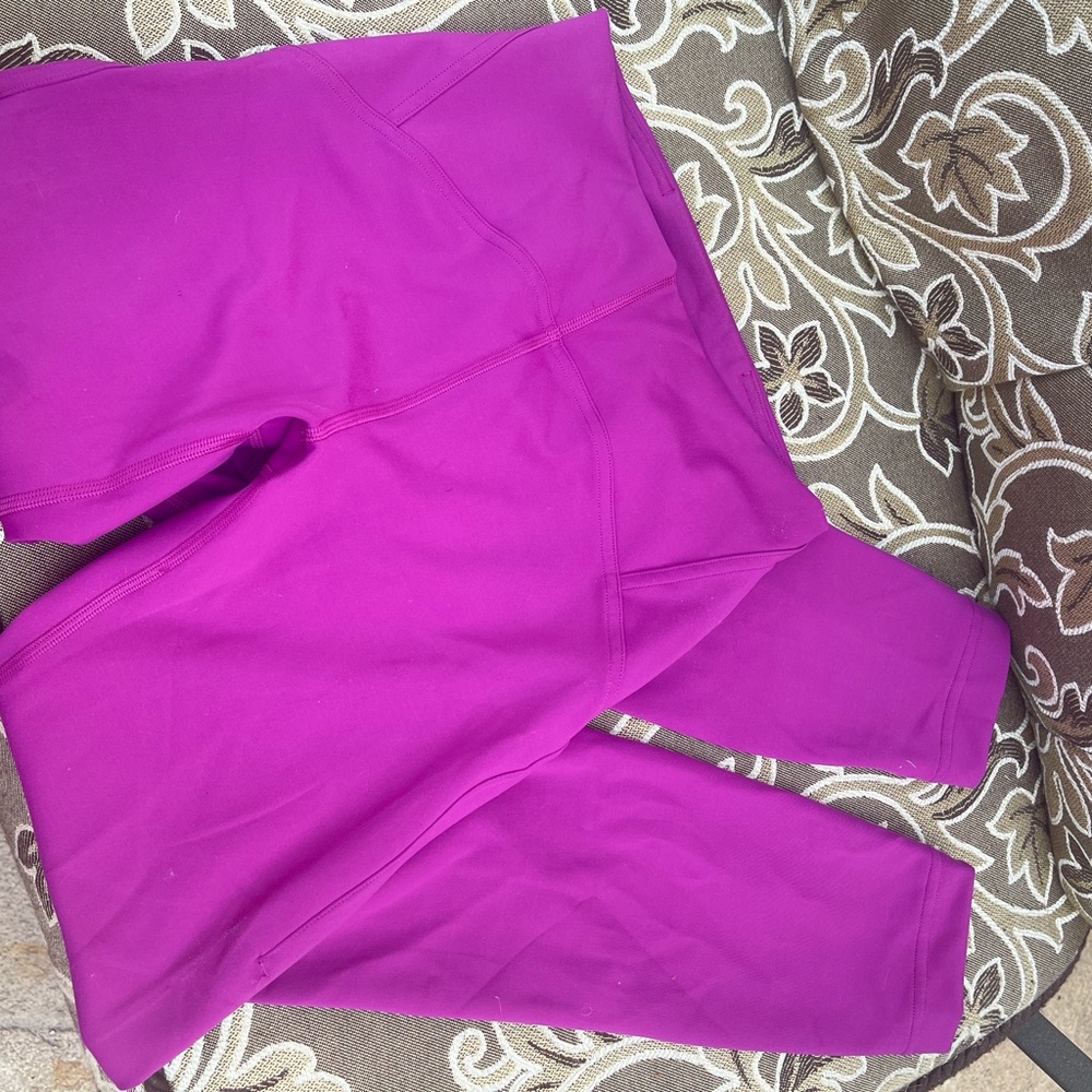 Lululemon hot pink sz4-